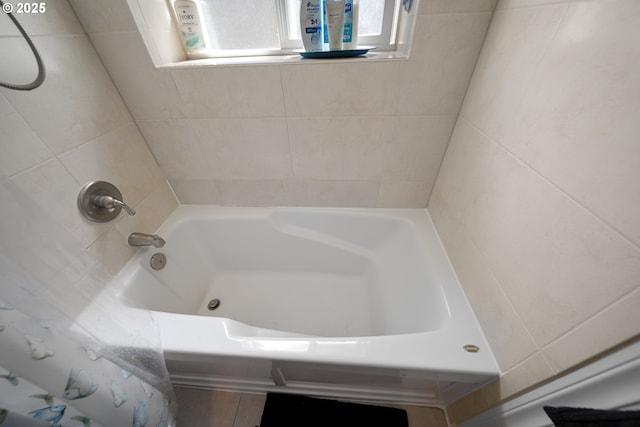 29027 Vizcaino Ct, Gold Beach, OR 97444 - full bath with  shower combination