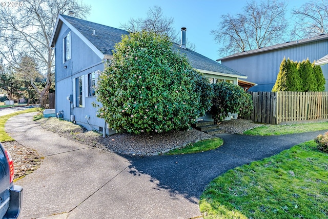 view of home's exterior