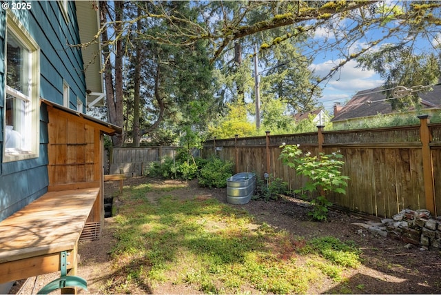 view of yard featuring a fenced backyard