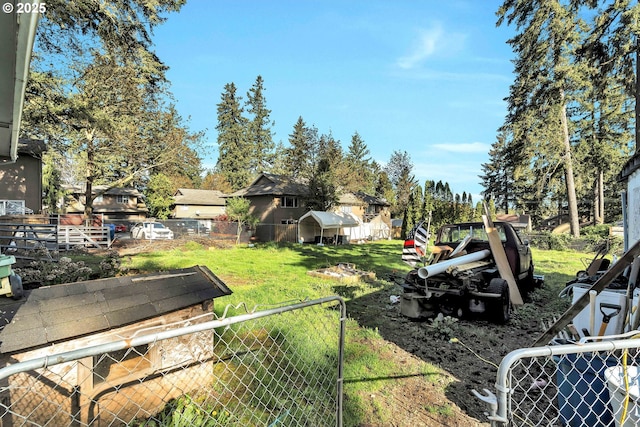 12107 SE Carlton St, Portland, OR 97266 - view of yard featuring fence