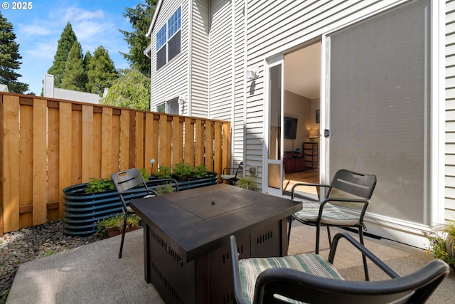 14640 SW Redbud Way, Beaverton, OR 97007 - view of patio with a jacuzzi
