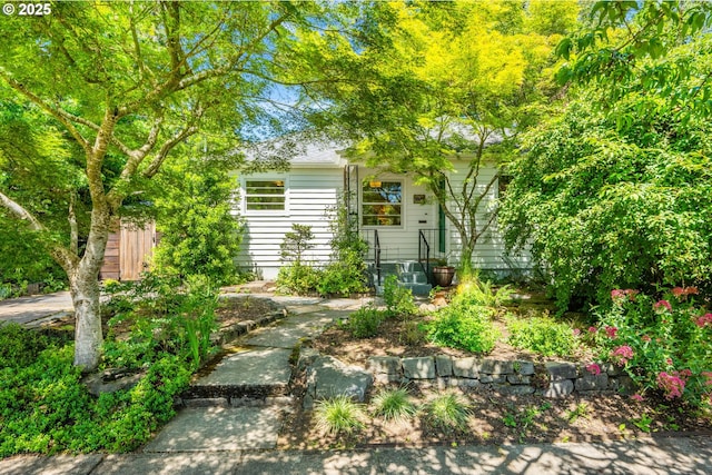 3575 NE Emerson St, Portland, OR 97211 - view of front facade