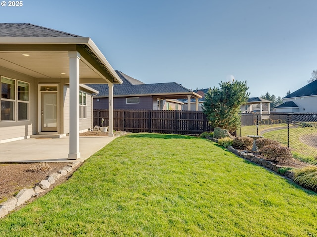 view of yard featuring a patio area