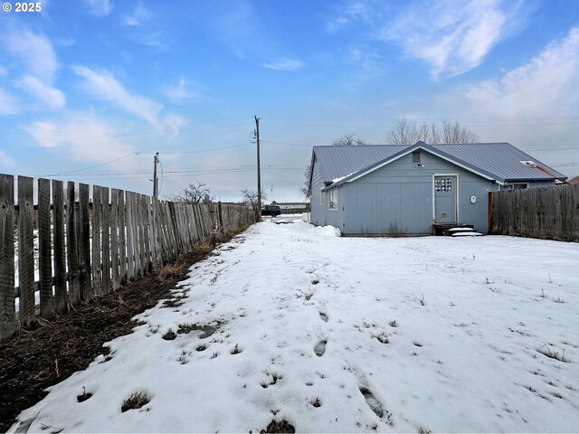 exterior space featuring fence