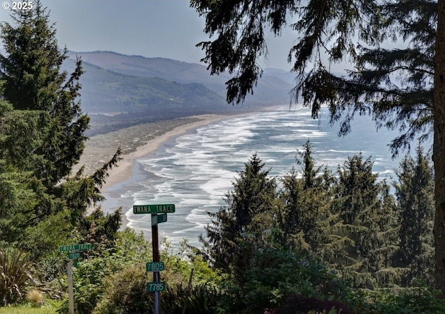 7835 Sunset Dr, Nehalem, OR 97131