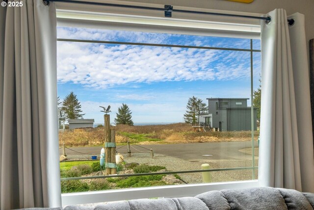 7655 Elliott St, Bay City, OR 97107 - view of entryway
