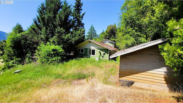 48495 Mcfarland Rd, Oakridge, OR 97463 - view of yard