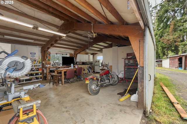 1175 Northside Rd, Sutherlin, OR 97479 - view of garage