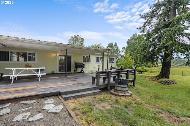1175 Northside Rd, Sutherlin, OR 97479 - wooden terrace featuring a lawn