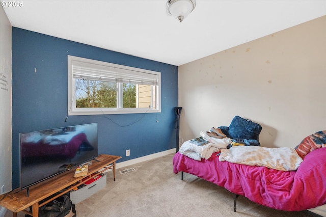 7080 SW Taylors Ferry Rd, Portland, OR 97223 - carpeted bedroom featuring baseboards