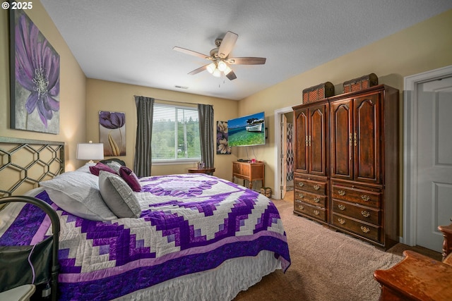2356 Benjamin Ave, Salem, OR 97304 - carpeted bedroom featuring a ceiling fan and a textured ceiling