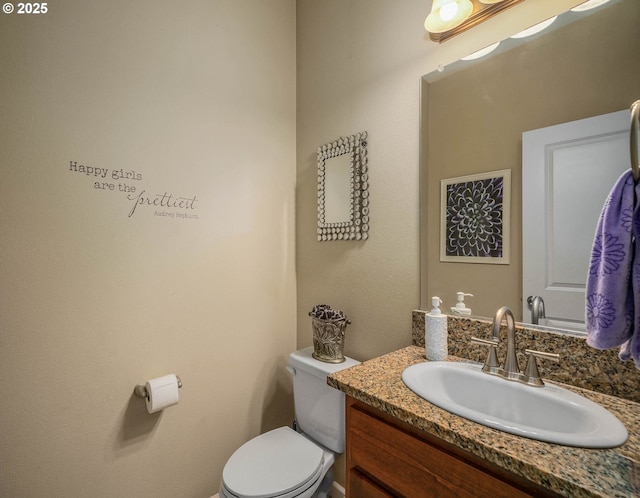 2356 Benjamin Ave, Salem, OR 97304 - bathroom with toilet and vanity