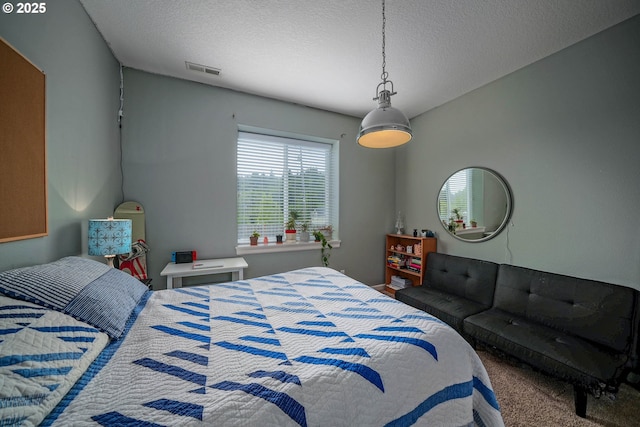 2356 Benjamin Ave, Salem, OR 97304 - bedroom featuring carpet and a textured ceiling