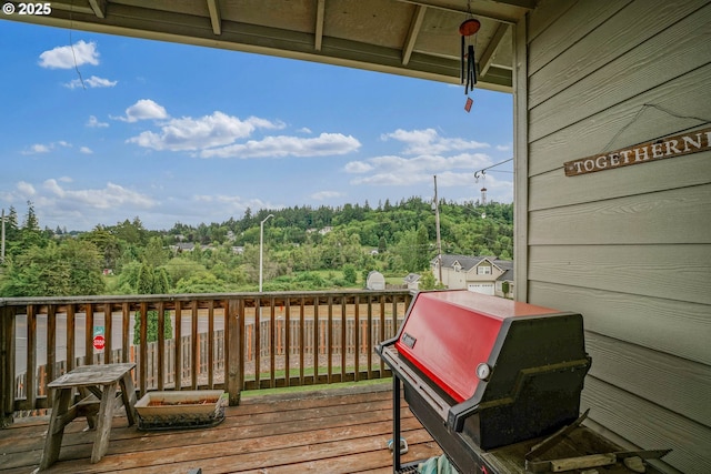 2356 Benjamin Ave, Salem, OR 97304 - wooden terrace with a forest view