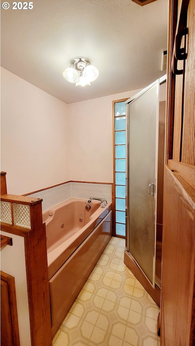 2965 S Myrtle Rd, Myrtle Creek, OR 97457 - full bath featuring a stall shower, a whirlpool tub, and tile patterned floors