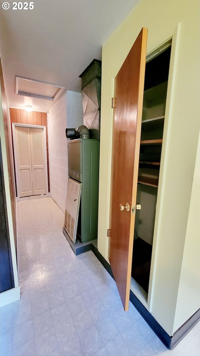 2965 S Myrtle Rd, Myrtle Creek, OR 97457 - corridor featuring attic access and light flooring