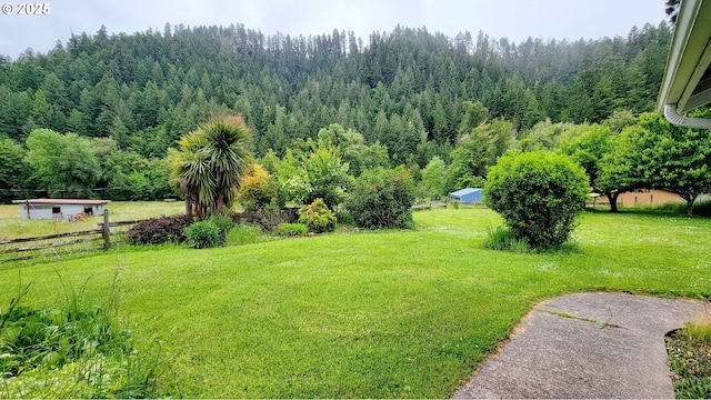 2965 S Myrtle Rd, Myrtle Creek, OR 97457 - view of yard with a view of trees