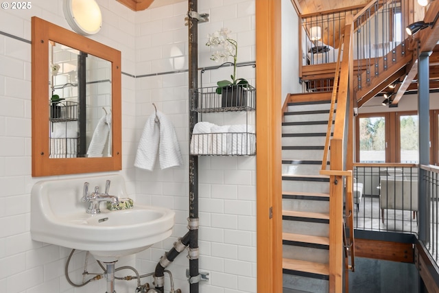 321 Mill St Unit 4, Eugene, OR 97401 - view of bathroom