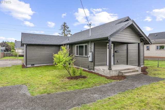 904 S 4th Ave, Kelso, WA 98626 - ranch-style house with crawl space and roof with shingles