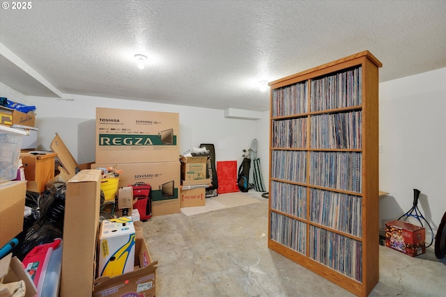 184 NE 10th Ave, Canby, OR 97013 - finished below grade area with a textured ceiling