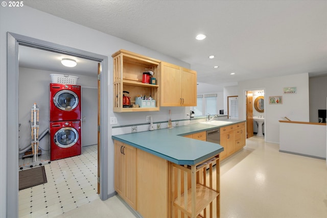 184 NE 10th Ave, Canby, OR 97013 - kitchen featuring stacked washer / drying machine, light brown cabinetry, a peninsula, open shelves, and recessed lighting