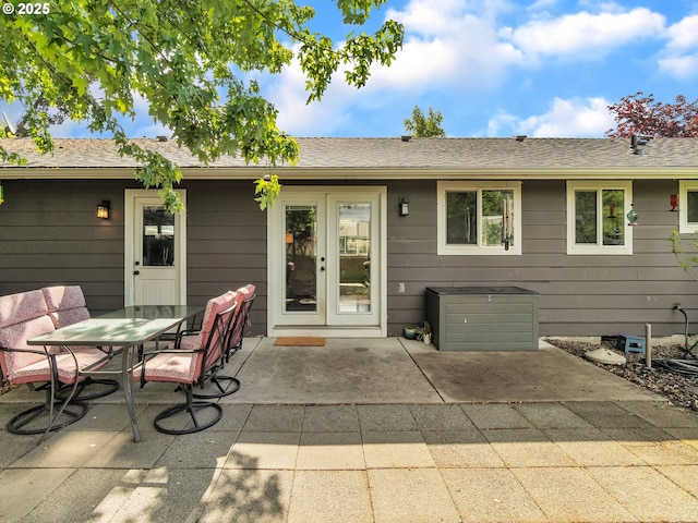 426 NE Hill St, Sheridan, OR 97378 - rear view of property featuring a patio, french doors, and outdoor dining space
