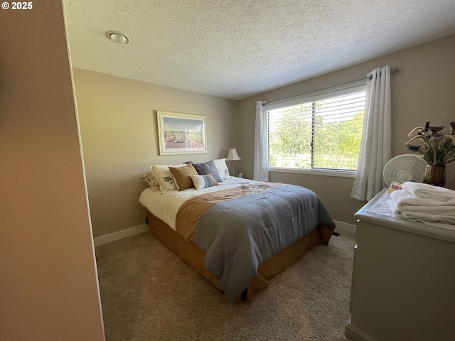 2145 Rock Ledge Dr, Keizer, OR 97303 - bedroom featuring a textured ceiling and light carpet