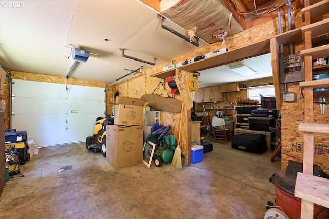 83863 Ollokot Ln, Joseph, OR 97846 - garage with a garage door opener