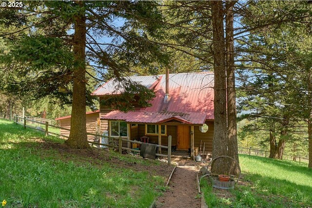 83863 Ollokot Ln, Joseph, OR 97846 - view of front facade with metal roof
