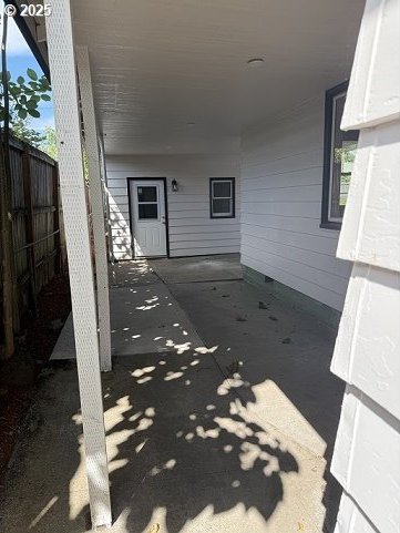 1640 Manor Dr, Gladstone, OR 97027 - view of patio / terrace