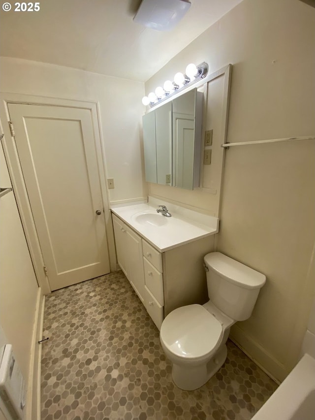 564566 Alameda Ave, Astoria, OR 97103 - bathroom featuring vanity and toilet