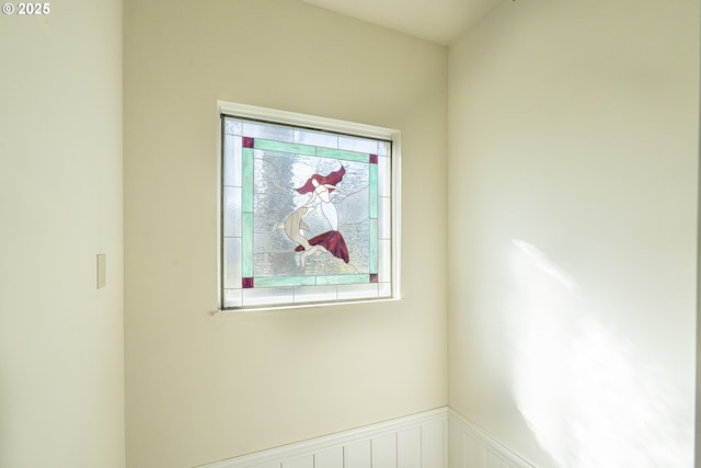 detailed view of wainscoting