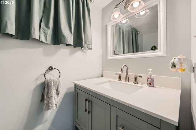 3954 NE 38th Ave, Portland, OR 97212 - bathroom featuring vanity