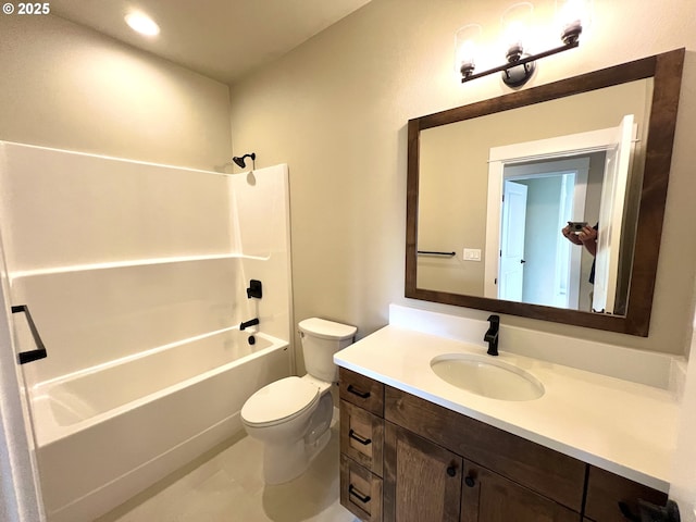 931 Medina Ave, Sutherlin, OR 97479 - bathroom featuring toilet, shower / tub combination, and vanity