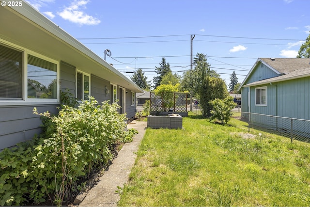 11547 NE San Rafael St, Portland, OR 97220 - view of yard