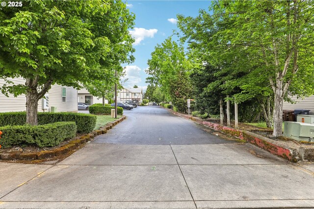 433 Harris Ln, Oregon City, OR 97045 - view of concrete road