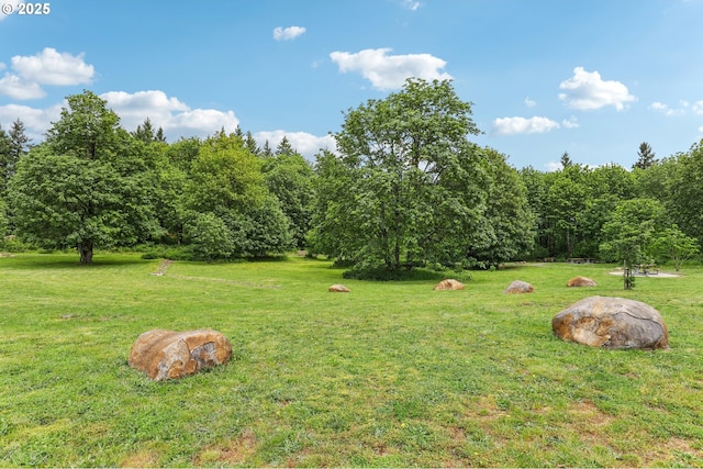 433 Harris Ln, Oregon City, OR 97045 - view of green lawn