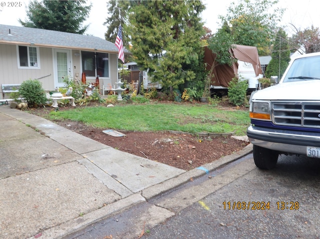 537 Hall St, Woodburn, OR 97071 - view of yard