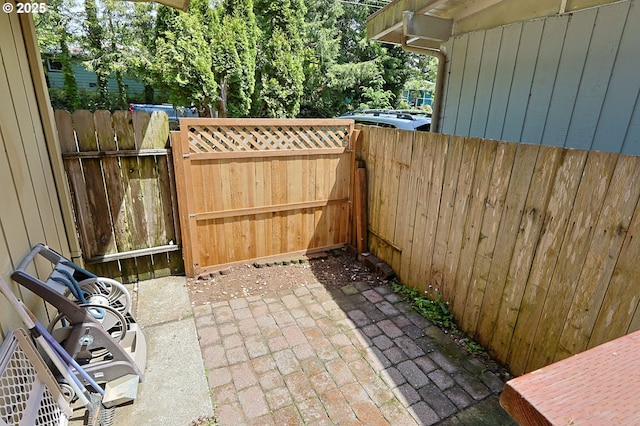 1695 N 17th St, Coos Bay, OR 97420 - view of patio