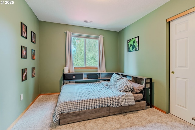 595 Cozy Way, Woodburn, OR 97071 - bedroom featuring carpet flooring
