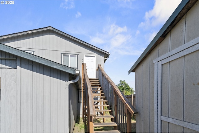1135 Birch Ave, Cottage Grove, OR 97424 - view of property exterior with stairs