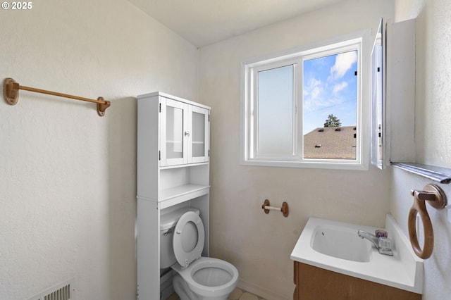 1135 Birch Ave, Cottage Grove, OR 97424 - bathroom featuring vanity and toilet
