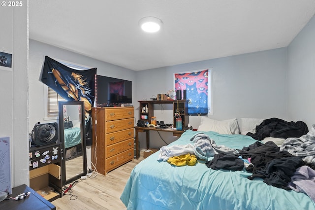1135 Birch Ave, Cottage Grove, OR 97424 - bedroom with wood finished floors