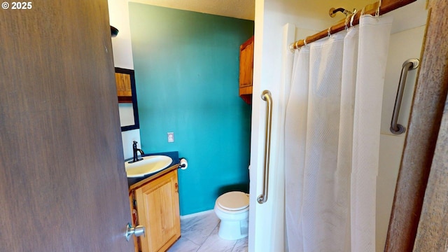 29730 Hillcrest St, Gold Beach, OR 97444 - bathroom featuring vanity, toilet, and curtained shower