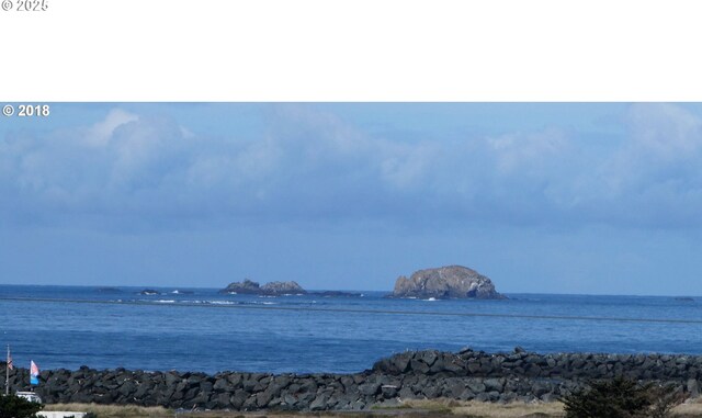 29730 Hillcrest St, Gold Beach, OR 97444 - water view