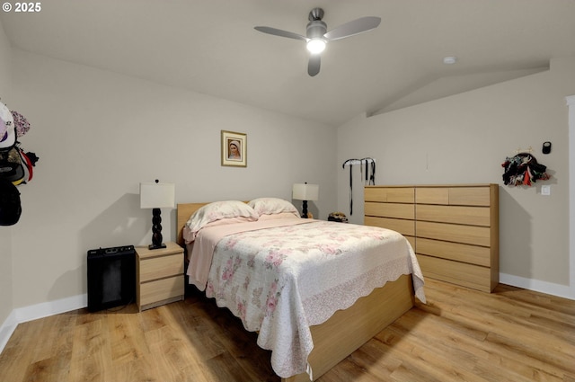 25246 Corky Ln, Veneta, OR 97487 - bedroom with light wood finished floors, lofted ceiling, and ceiling fan
