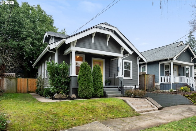 view of front of home with a front lawn