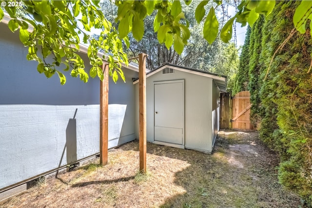 11355 SW 97th Ct, Portland, OR 97223 - view of shed featuring a gate