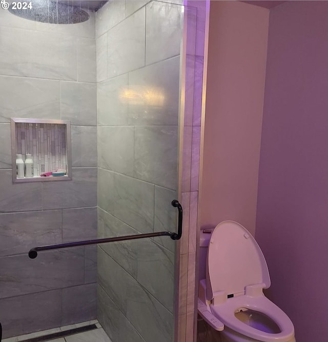 62760 Koski Rd, Coos Bay, OR 97420 - bathroom featuring a shower stall and toilet