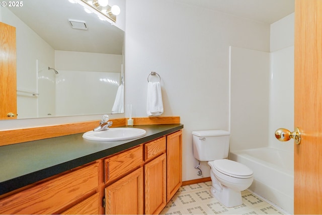 7236 Woodcrest Ct, Keizer, OR 97303 - full bathroom featuring vanity, toilet, and washtub / shower combination
